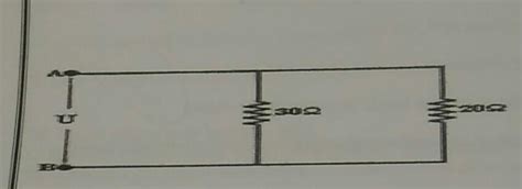 no circuito esquematizado abaixo determine a resistência equivalente entre os extremos a e b